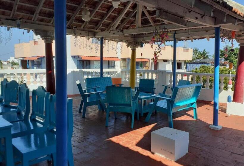 مبيت وإفطار Holi Wood Guesthouse