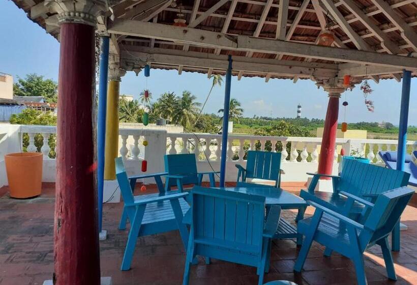 مبيت وإفطار Holi Wood Guesthouse