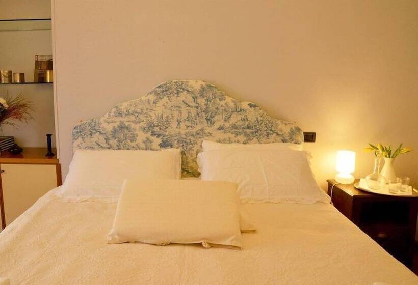 مبيت وإفطار La Luna E I Faló Luxury Accomodation