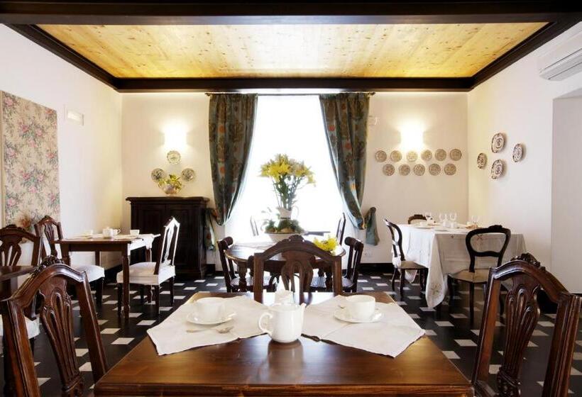 تختخواب و صبحانه La Madonetta   Dimora D Epoca