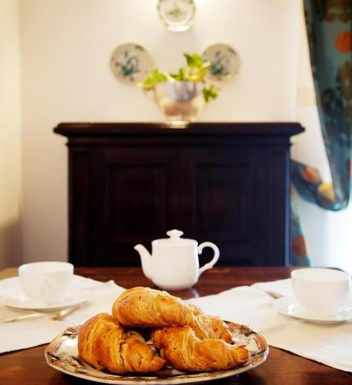 تختخواب و صبحانه La Madonetta   Dimora D Epoca