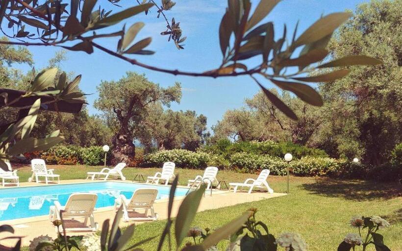 ベッドアンドブレックファースト La Piana Degli Ulivi