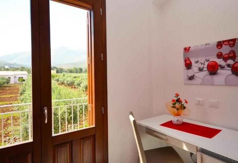 민박 Le Falesie Di Castelluzzo