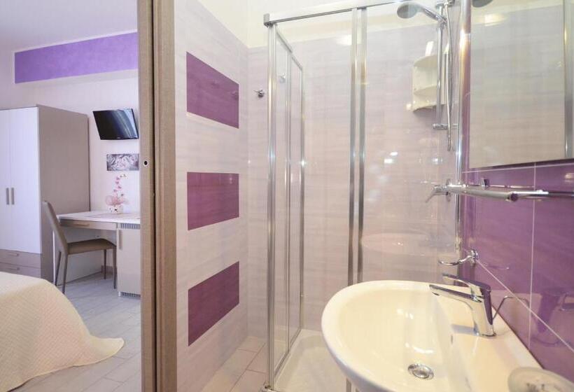 민박 Le Falesie Di Castelluzzo