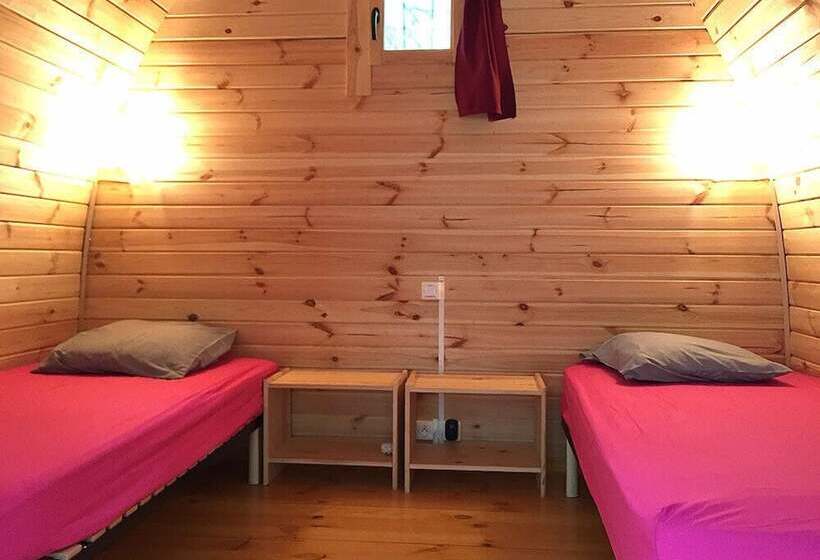 Bed and Breakfast La Rossignolerie   Pod Cabanes Des Châteaux