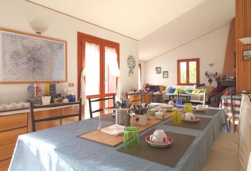 مبيت وإفطار Magma Guest House