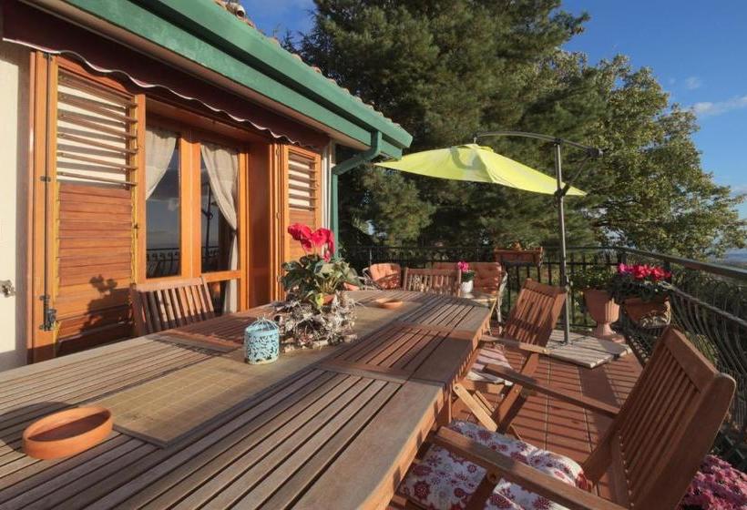 مبيت وإفطار Magma Guest House