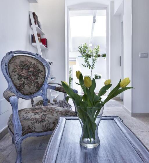 Bed And Breakfast T57