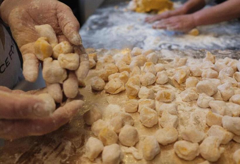 ベッドアンドブレックファースト Tenuta Agriturismo La Borina