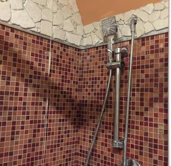 مبيت وإفطار The Incantation Guest House