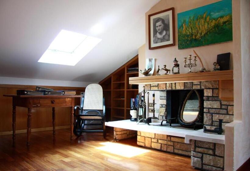 مبيت وإفطار The Incantation Guest House