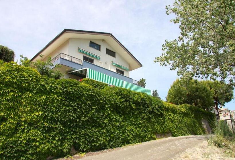 مبيت وإفطار The Incantation Guest House