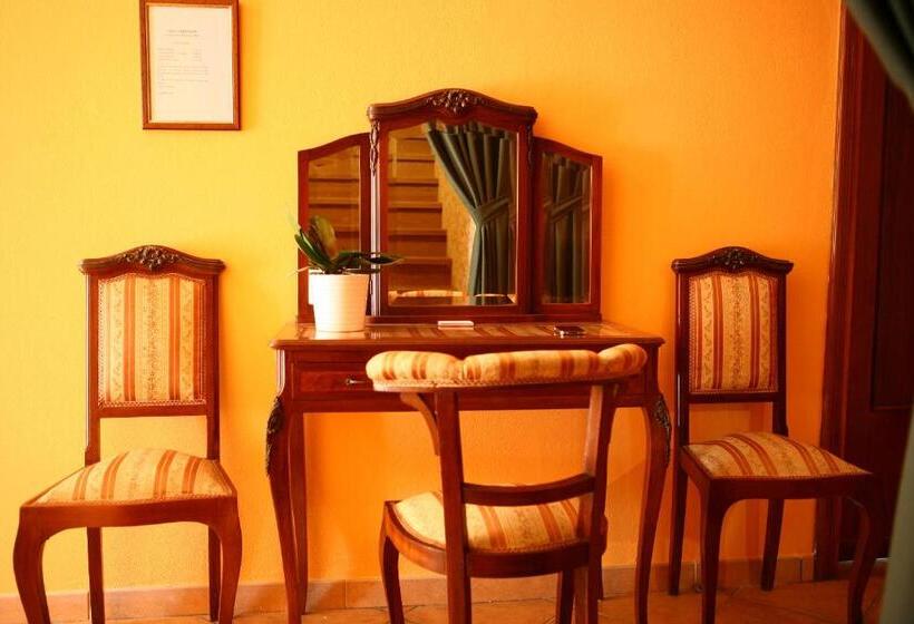 مبيت وإفطار Villa Camurana