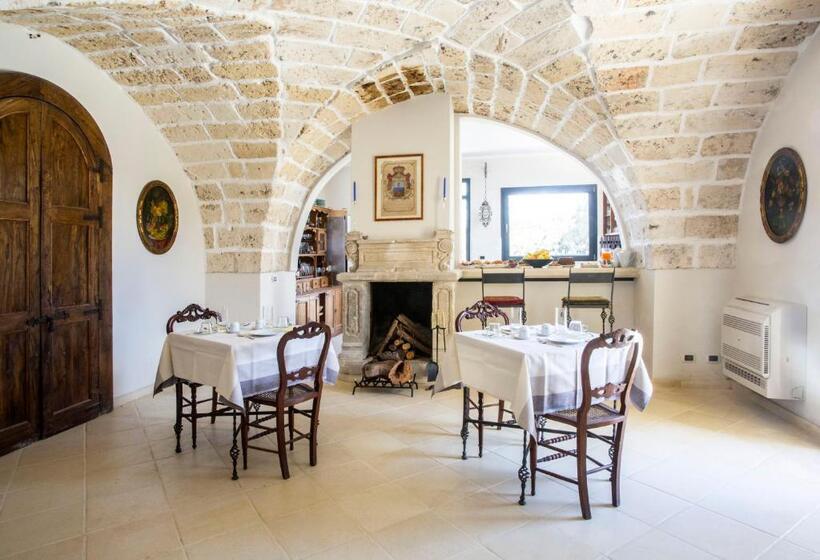 مبيت وإفطار Villa Lucrezio Resort