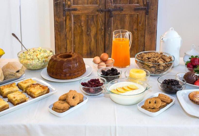 مبيت وإفطار Villa Lucrezio Resort