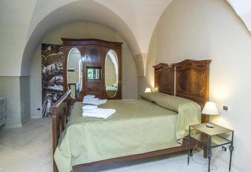 مبيت وإفطار Villa Lucrezio Resort