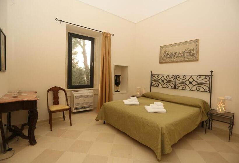 مبيت وإفطار Villa Lucrezio Resort