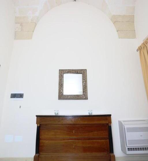 مبيت وإفطار Villa Lucrezio Resort