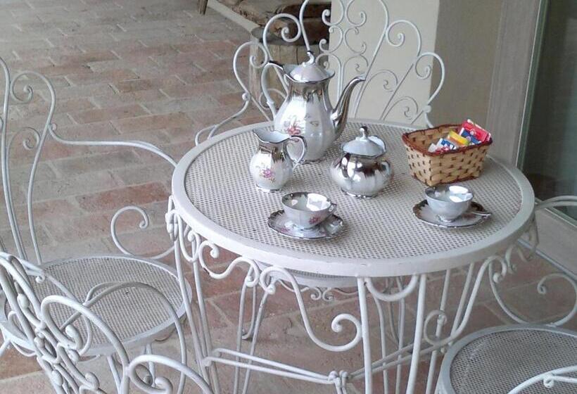 مبيت وإفطار Villa Marietta Country House   Marche