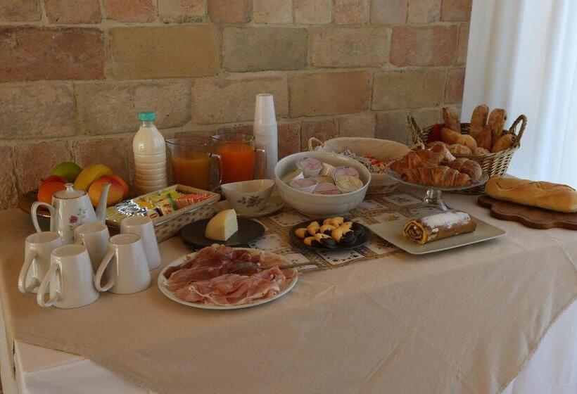 مبيت وإفطار Villa Marietta Country House   Marche