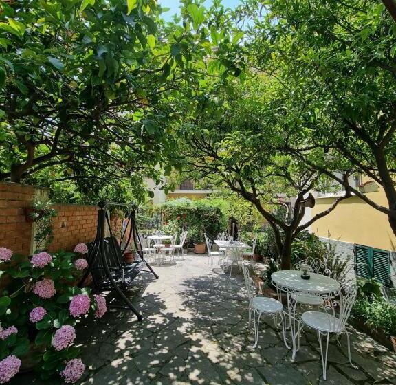 ベッドアンドブレックファースト Villa Pina