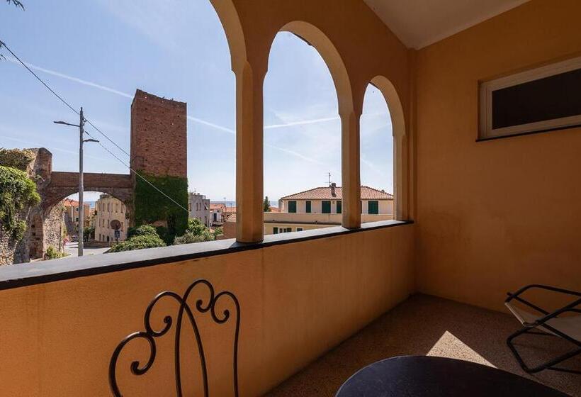 مبيت وإفطار Villa Salvarezza