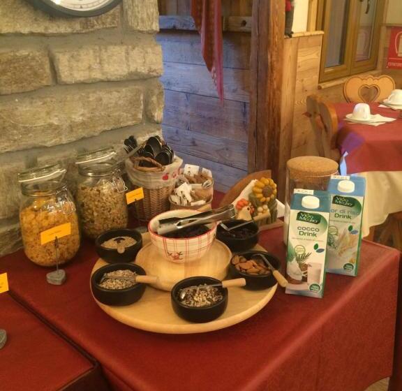 호텔 Albergo Herbetet