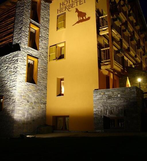 호텔 Albergo Herbetet