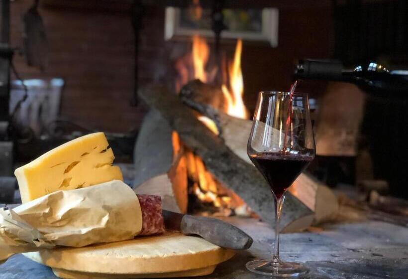 호텔 Al Fogolâr Rooms & Osteria With Saunaland