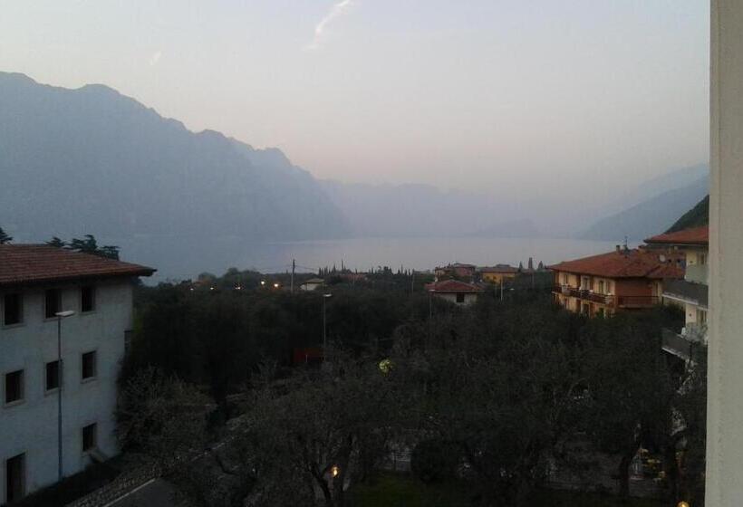 ホテル Albergo Bar Ristorante Alla Rama