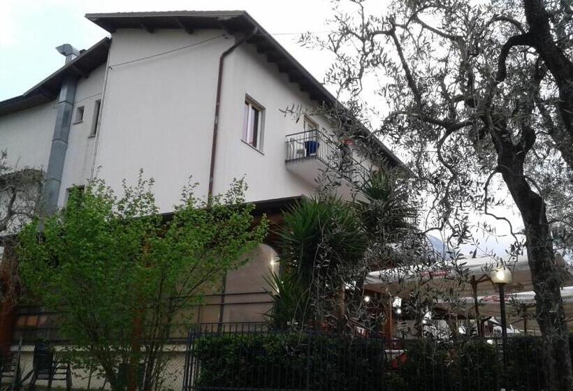 ホテル Albergo Bar Ristorante Alla Rama