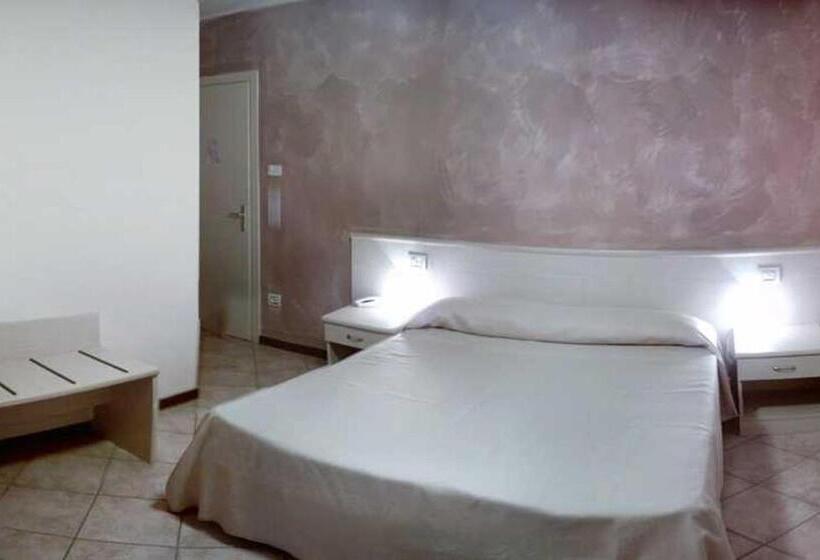 호텔 Albergo Grifone 1891