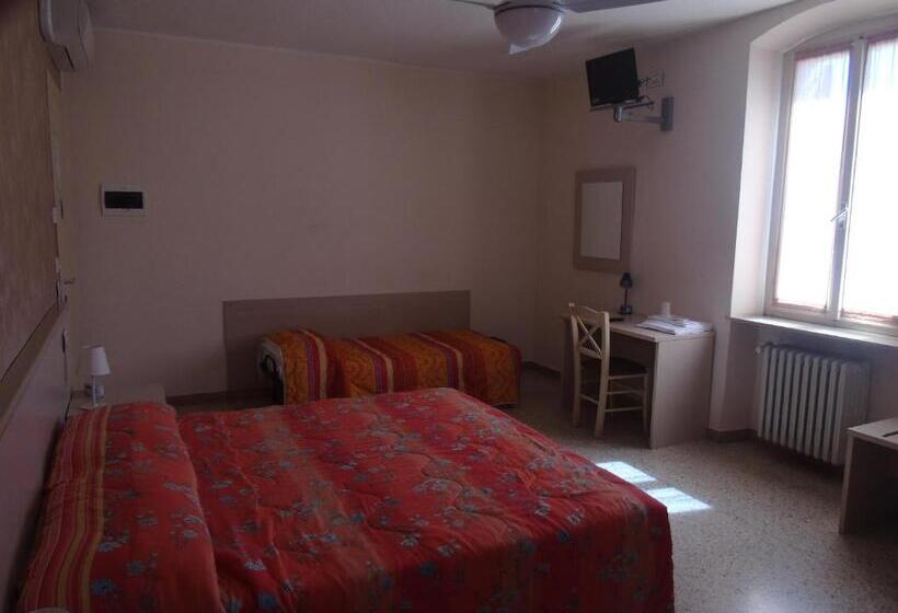 호텔 Albergo Grifone 1891