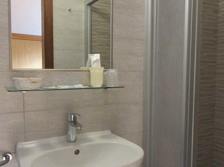 בית מלון כפרי Albergo Lucia