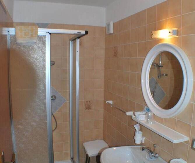 בית מלון כפרי Albergo Lucia