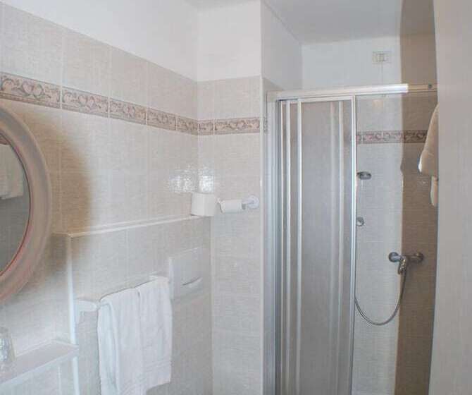 בית מלון כפרי Albergo Lucia