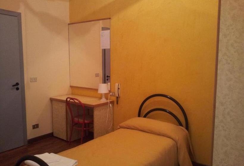 فندق Albergo Tarsia