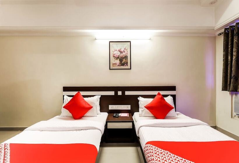 فندق Alpha, Vadodara