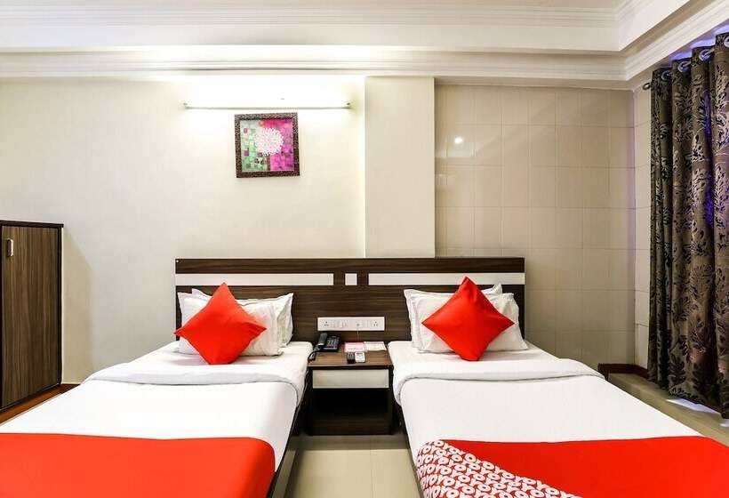 فندق Alpha, Vadodara