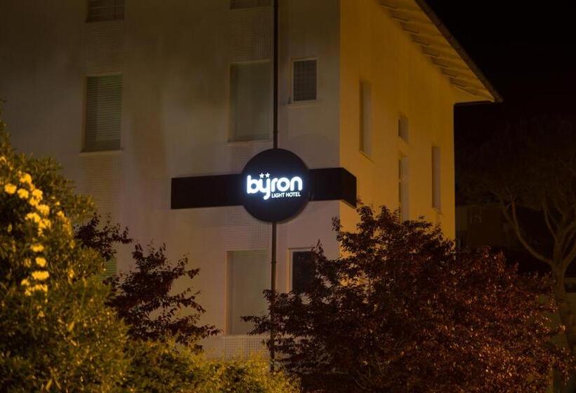 ホテル Byron