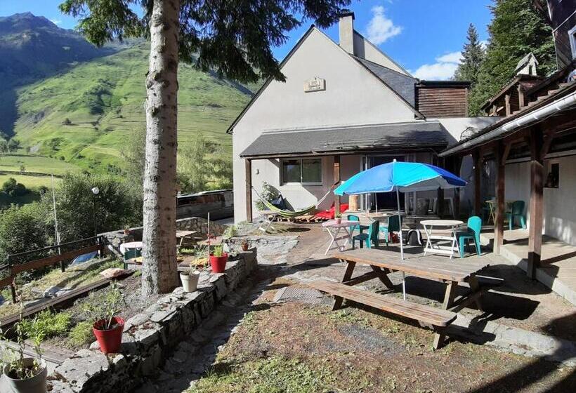 Отель Centre De Vacances Le Hameau Rollot