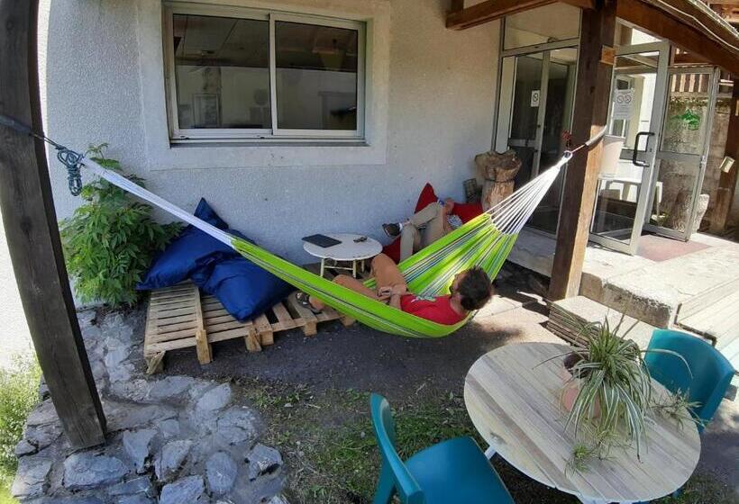 Отель Centre De Vacances Le Hameau Rollot