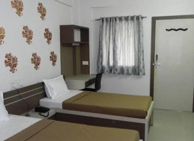 ホテル Divya Jyot Residency Bhuj