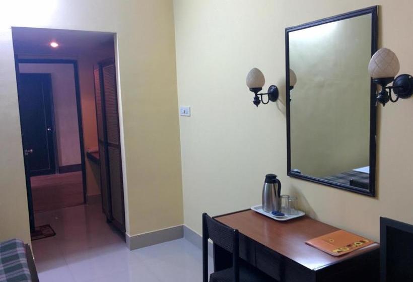 בית מלון כפרי East Coast