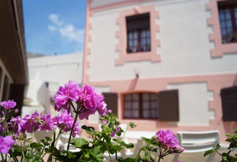 هتل Hôtel Les Mimosas