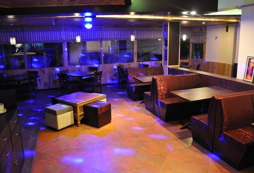 فندق Juniper Residency