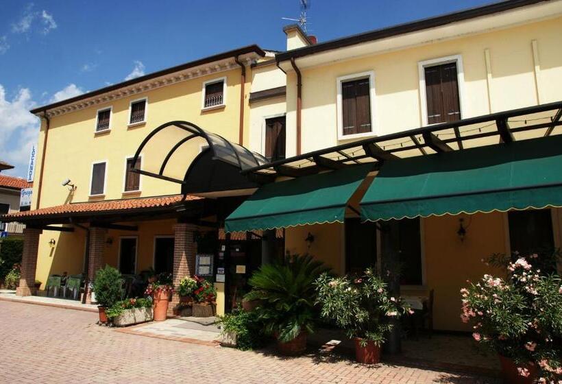 فندق Locanda Grego