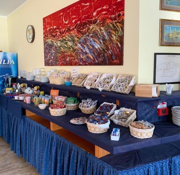 هتل Moderno   Bed & Breakfast
