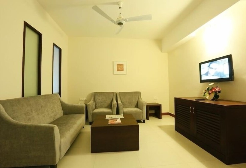 فندق Moonlit Regency