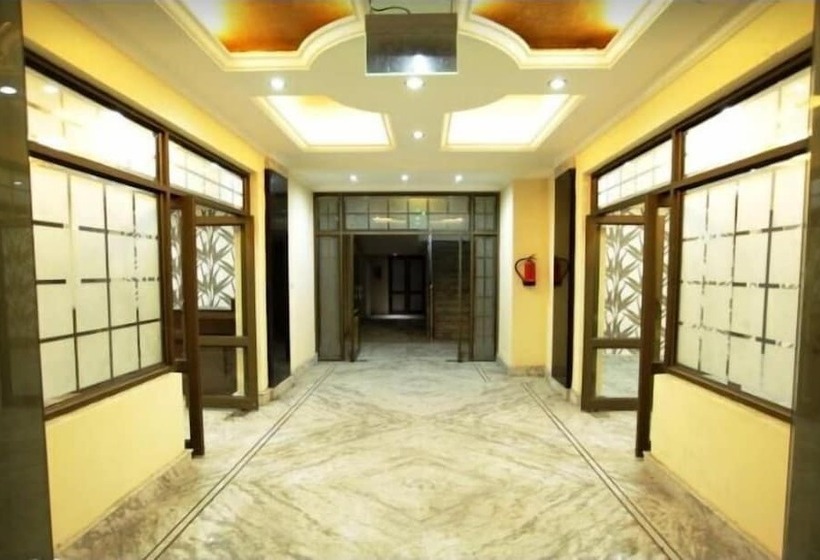 Отель Rani Castle Jammu